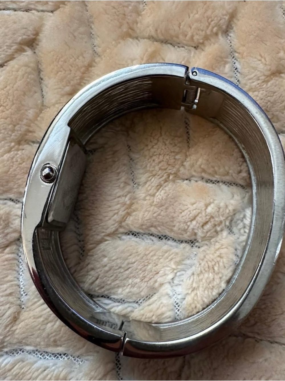 Vintage Studio Time Silver Mesh-Panel Cuff analogue Watch - Picture 5 of 8